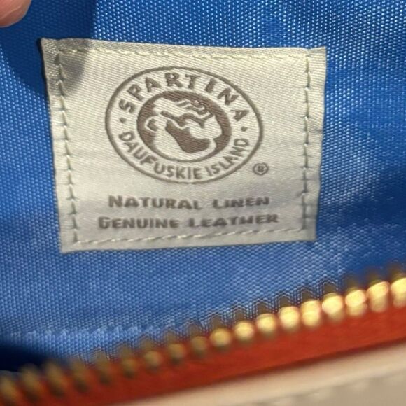 Spartina 449 Linen Leather Wristlet Wallet Blue Medallion Print - Picture 4 of 7